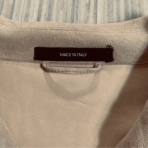 Hugo Boss Baldessarini Leather Jacket size 44R - like new condition. - Picture 3 of 7